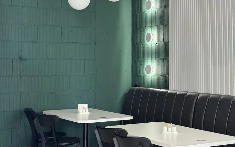 Green Kitchen — 1