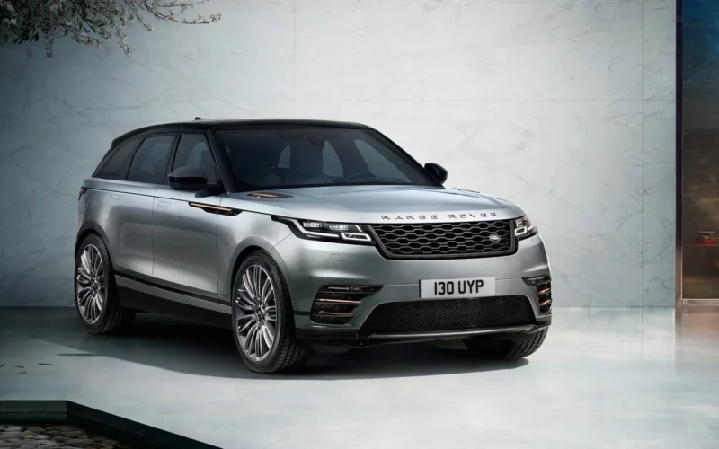 Як Range Rover Velar поєднує сучасний стиль із функціональністю?
