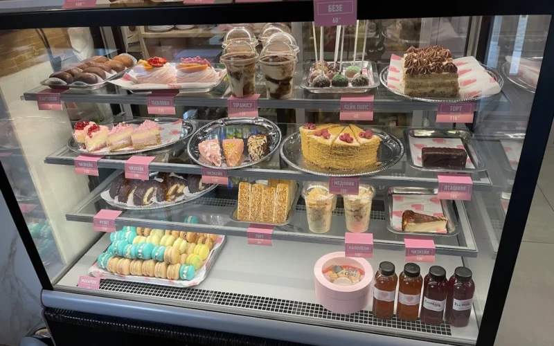 Кафе-кондитерська Love&Cake — 1
