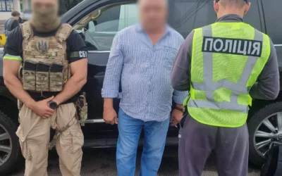 Продавали «інвалідність» за 10 тисяч доларів: у Києві затримали екснардепа та його спільника