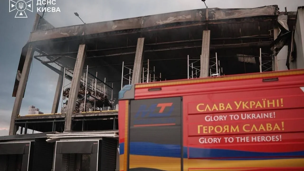 Російський обстріл пошкодив логістичні центри «Сільпо» та NOVUS у Києві, загинули 6 працівників