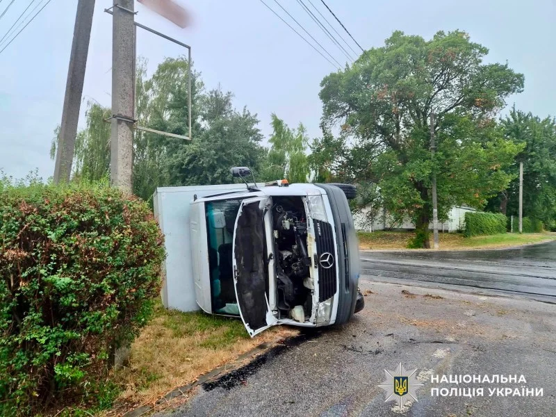 Протаранив ВАЗ на перехресті: на Київщині у ДТП травмовано двох водіїв та 16-річну дівчину