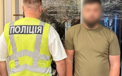 У Києві поліція затримала шахрая, який від імені СБУ видурив у пенсіонера понад 2 млн грн
