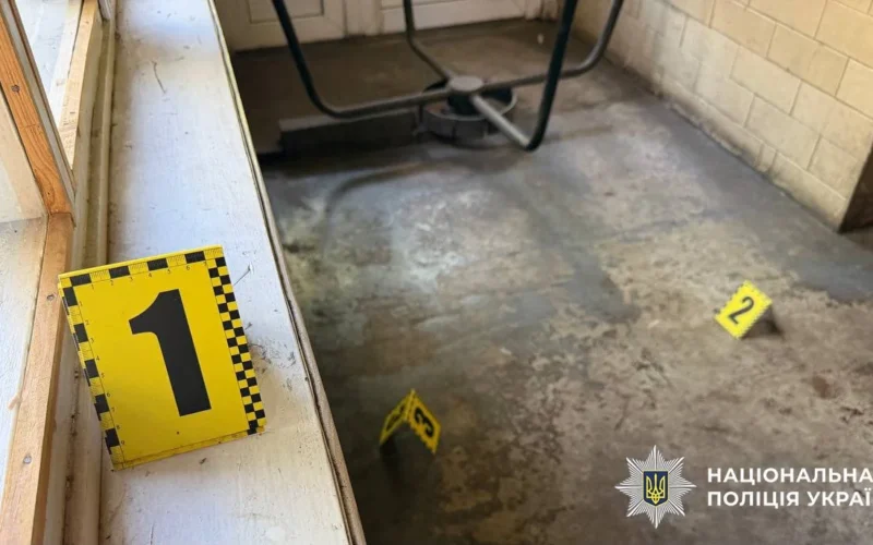 Забив до смерті охоронця гуртожитку та ліг спати поруч із тілом: у Києві затримали чоловіка