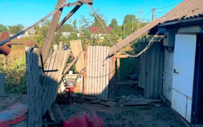 Внаслідок російських ударів на Київщині поранено трьох людей, пошкоджено будинки