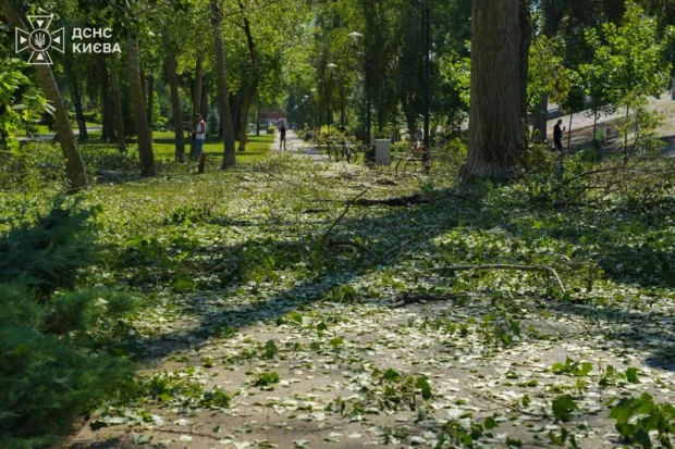 Дворічна дитина загинула у Києві внаслідок денної атаки росіян 