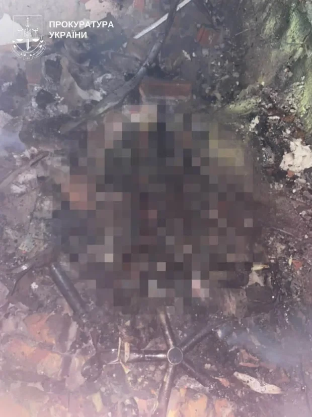 Російський удар по житловому будинку на Київщині: загинули 3-річний хлопчик, його бабуся та дідусь, ще четверо поранені