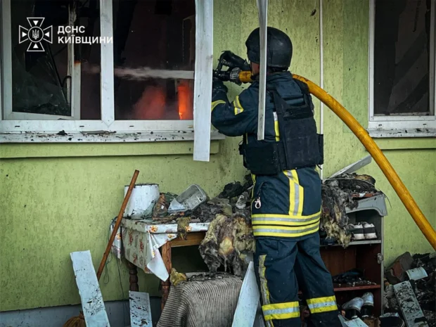 Нічна атака на Київщину: унаслідок російських ударів загинула людина, ще семеро поранені