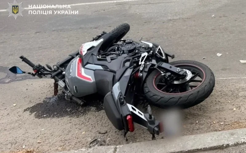 На Київщині внаслідок зіткнення з авто травмувався 15-річний мотоцикліст