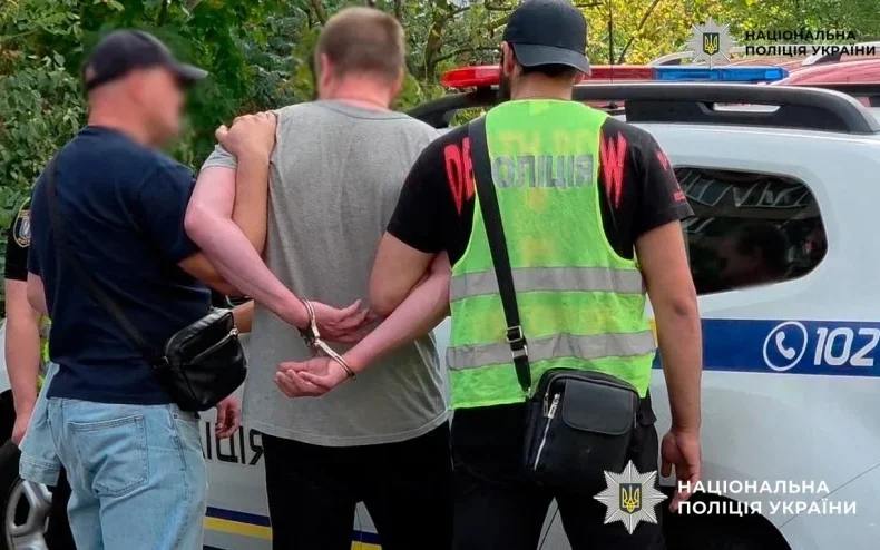 Зґвалтування 8-річного хлопчика: у Києві затримали 26-річного чоловіка