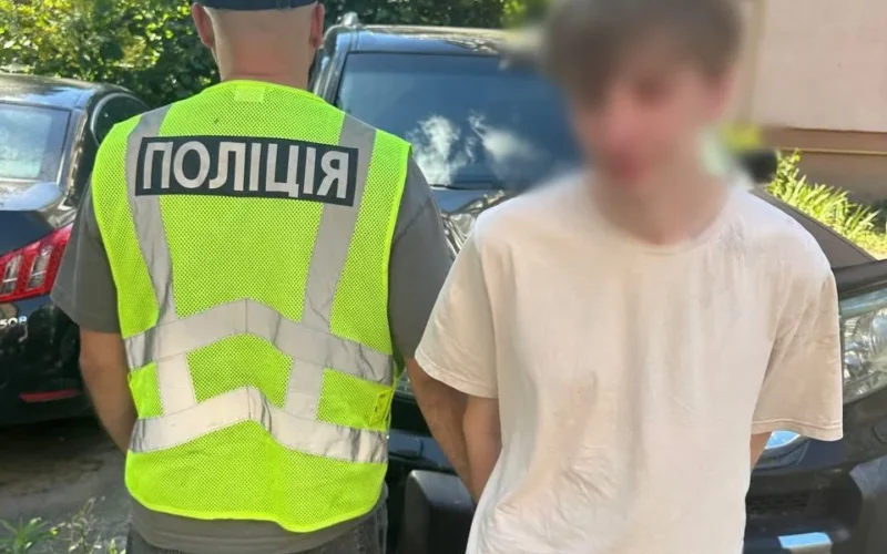 Перетворив боєприпаси на «товар»: у Києві затримали 24-річного молодика та повідомили йому про підозру