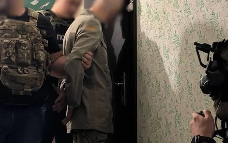 Розстріляв сусіда через ревнощі: у Києві затримали 48-річного чоловіка (відео)