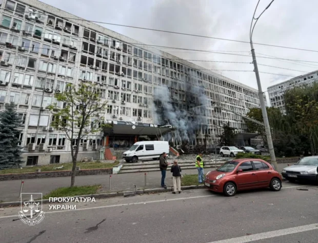 Російська атака на Київ: двоє загиблих, понад 30 поранених