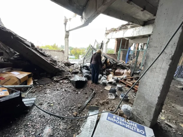 Росіяни пошкодили виробництво та склад «Текстиль-Контакту» у Києві