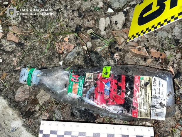 У Києві затримали киянина, який за 1000 доларів підпалив військовий мікроавтобус