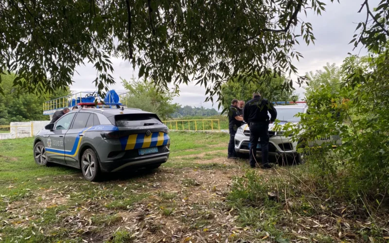 Мор риби в річці Ірпінь: на Київщині зафіксували забруднення водойми (фото)