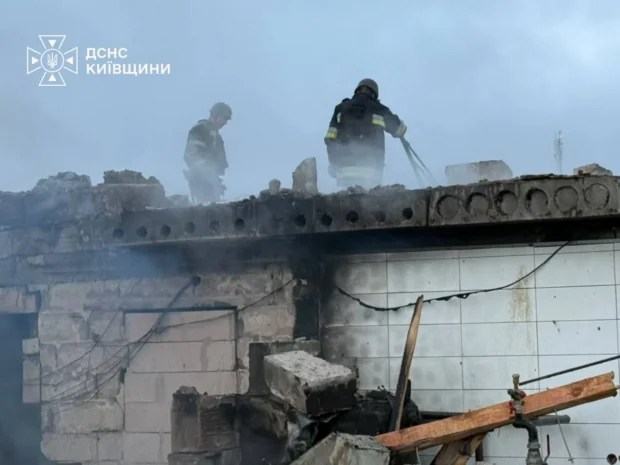 Внаслідок російської атаки на Київщині постраждала ціла родина 