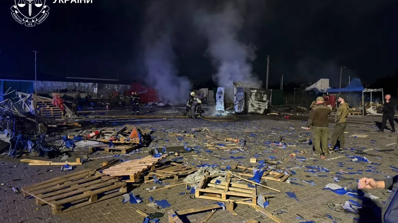 Внаслідок російського удару у Софіївській Борщагівці загинуло двоє людей, близько 10 людей поранені (фото)