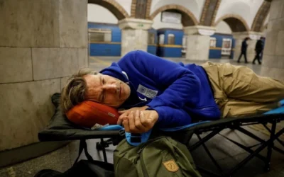 Зірка «Гри престолів» Ніколай Костер-Вальдау відвідав Київ та ночував у метро під час повітряної тривоги (відео)
