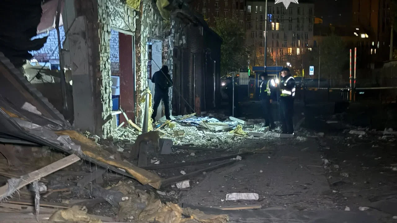 Російський удар по Києву: загинув чоловік, є поранена та руйнування (фото)