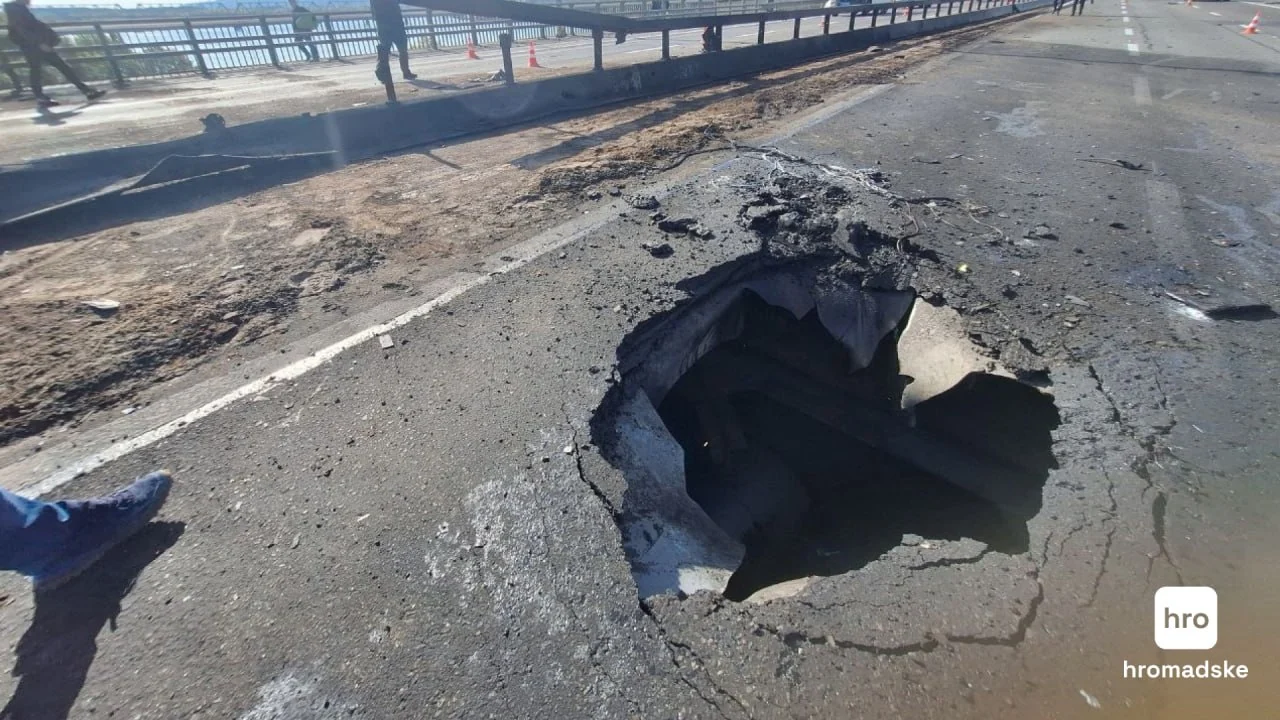 У Києві росіяни знову атакували Північний міст