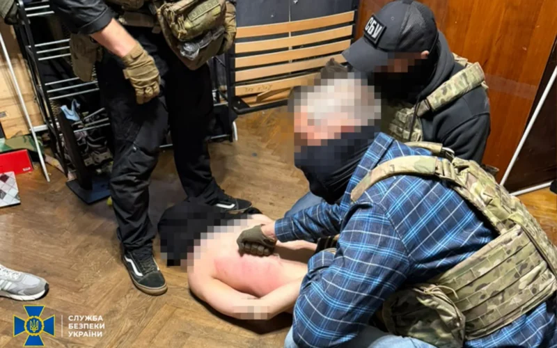 У Києві СБУ та ФБР затримали адміністратора екстремістського Telegram-каналу