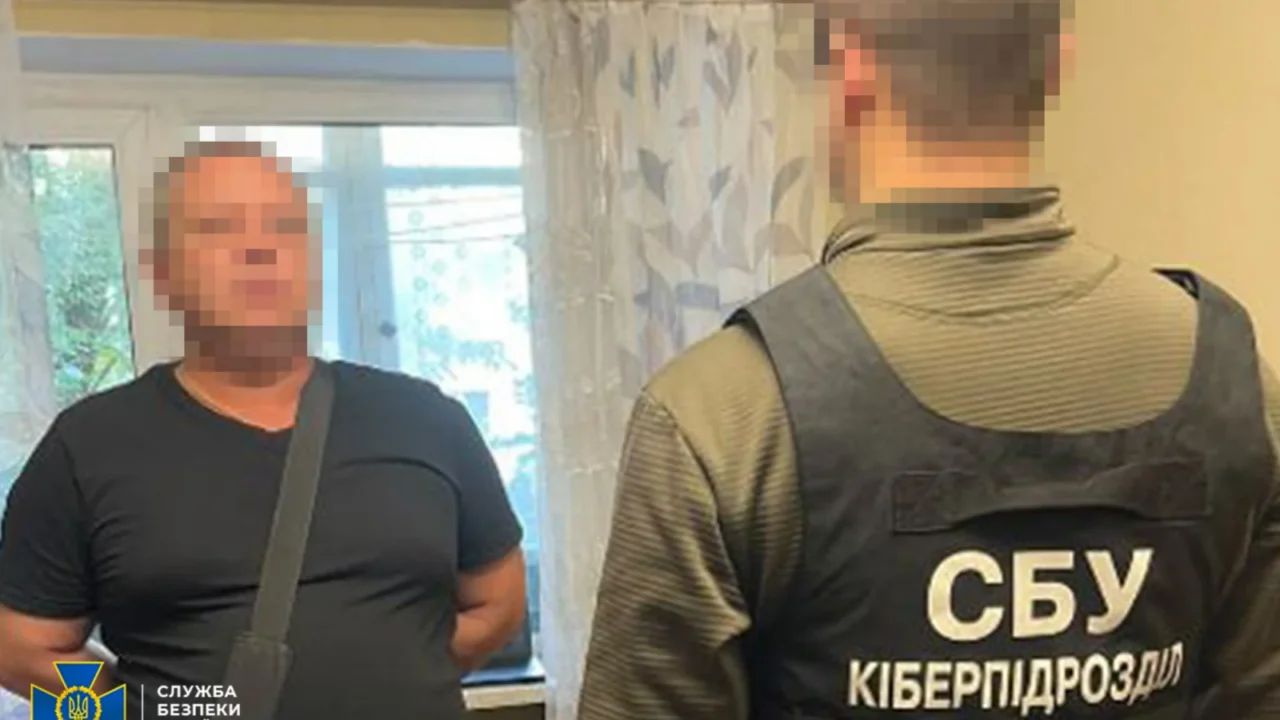Знімав ППО: у Києві СБУ затримала коригувальника (відео)