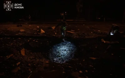 Внаслідок балістичного удару по Києву загинула людина, ще 8 постраждали (відео)