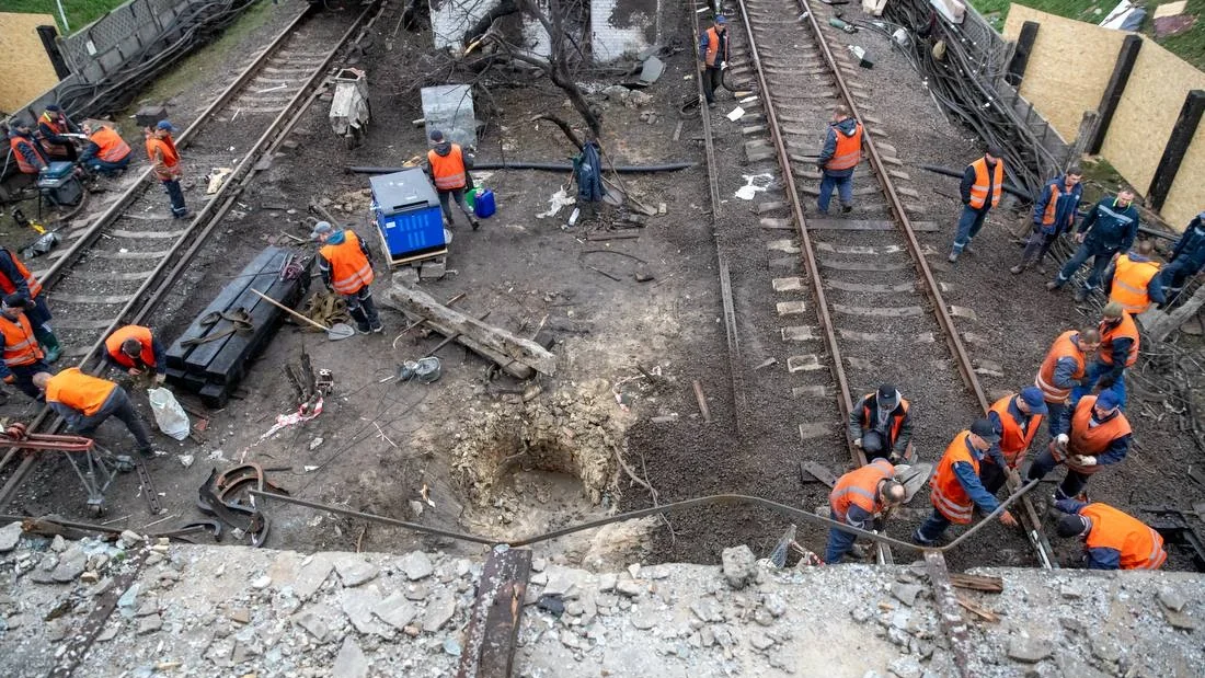 Рух поїздів на «червоній» гілці метро відновлять увечері, але без зупинки на «Чернігівській» – Кличко