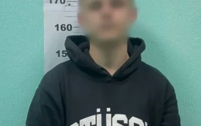 Розпилив газ в обличчя пенсіонеру в метро Києва: поліція повідомила про підозру молодику