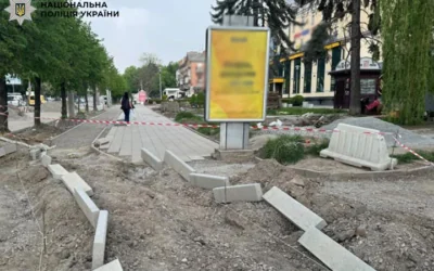 Переплатили понад 1,3 млн грн на тротуарній плитці: у Києві оголосили підозру посадовцю комунального підприємства