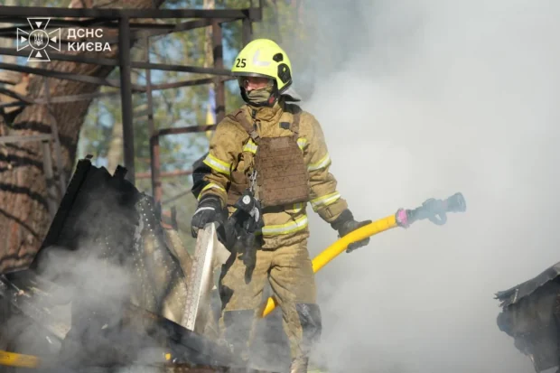 У Києві внаслідок російської атаки п'ятеро людей отримали поранення, одна людина у важкому стані